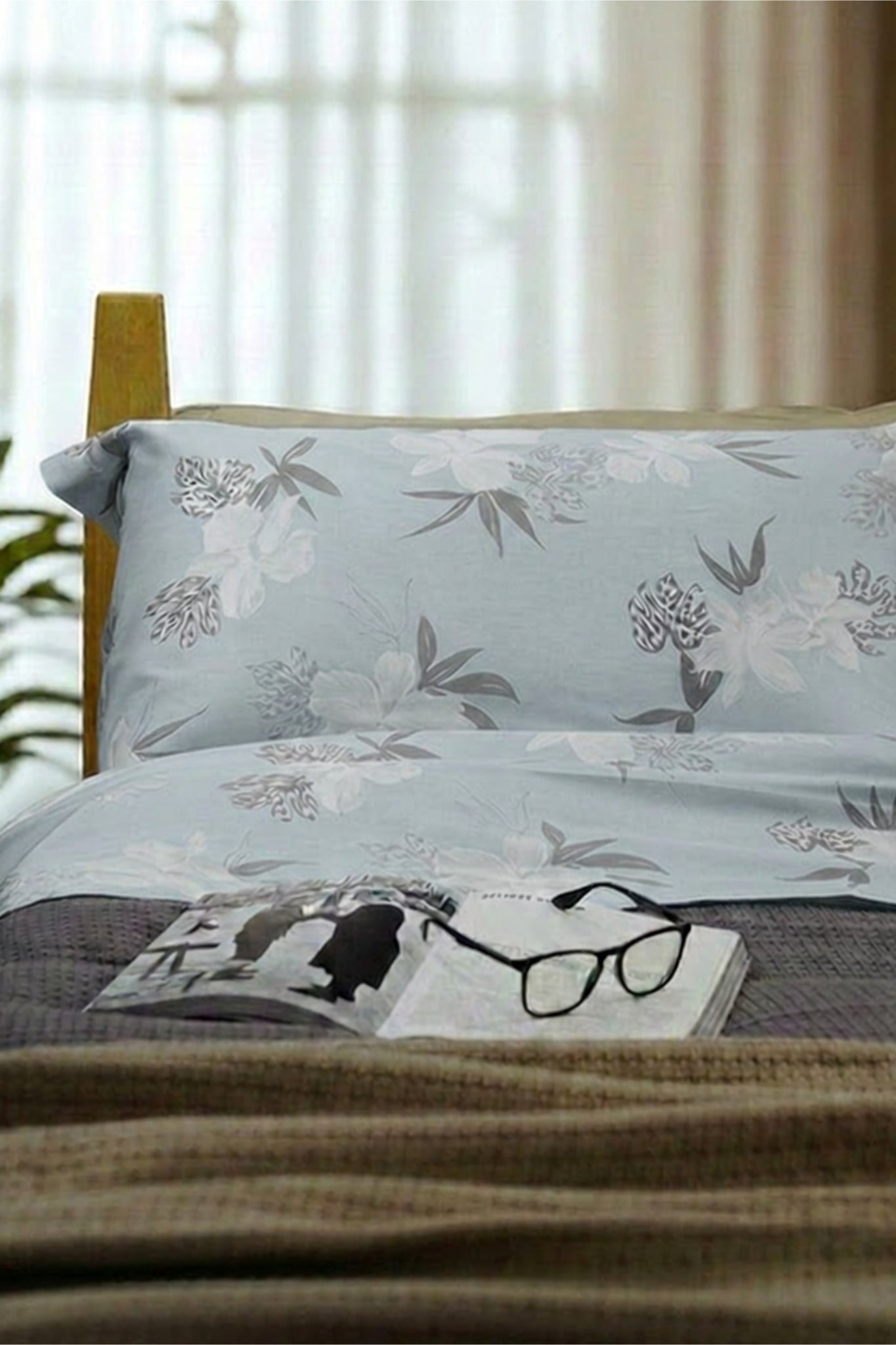 Completo Letto Matrimoniale Coll. Carezza Mod. 21012 Col. Celeste polvere