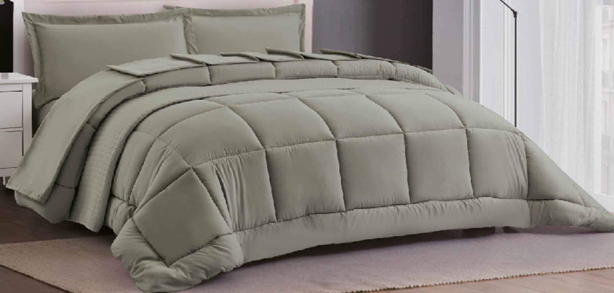 Florenzia quilt in green color